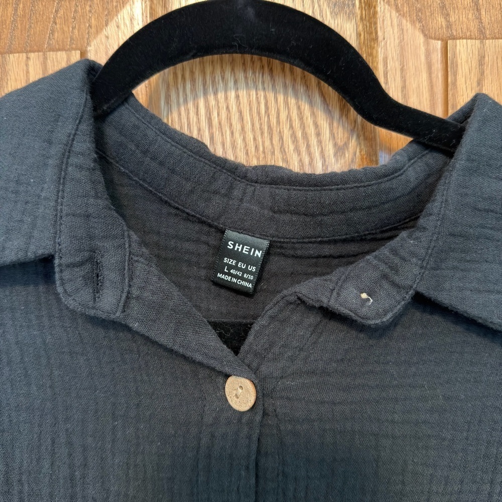 SHEIN Button-up Dress shirt - Picture 2 of 3